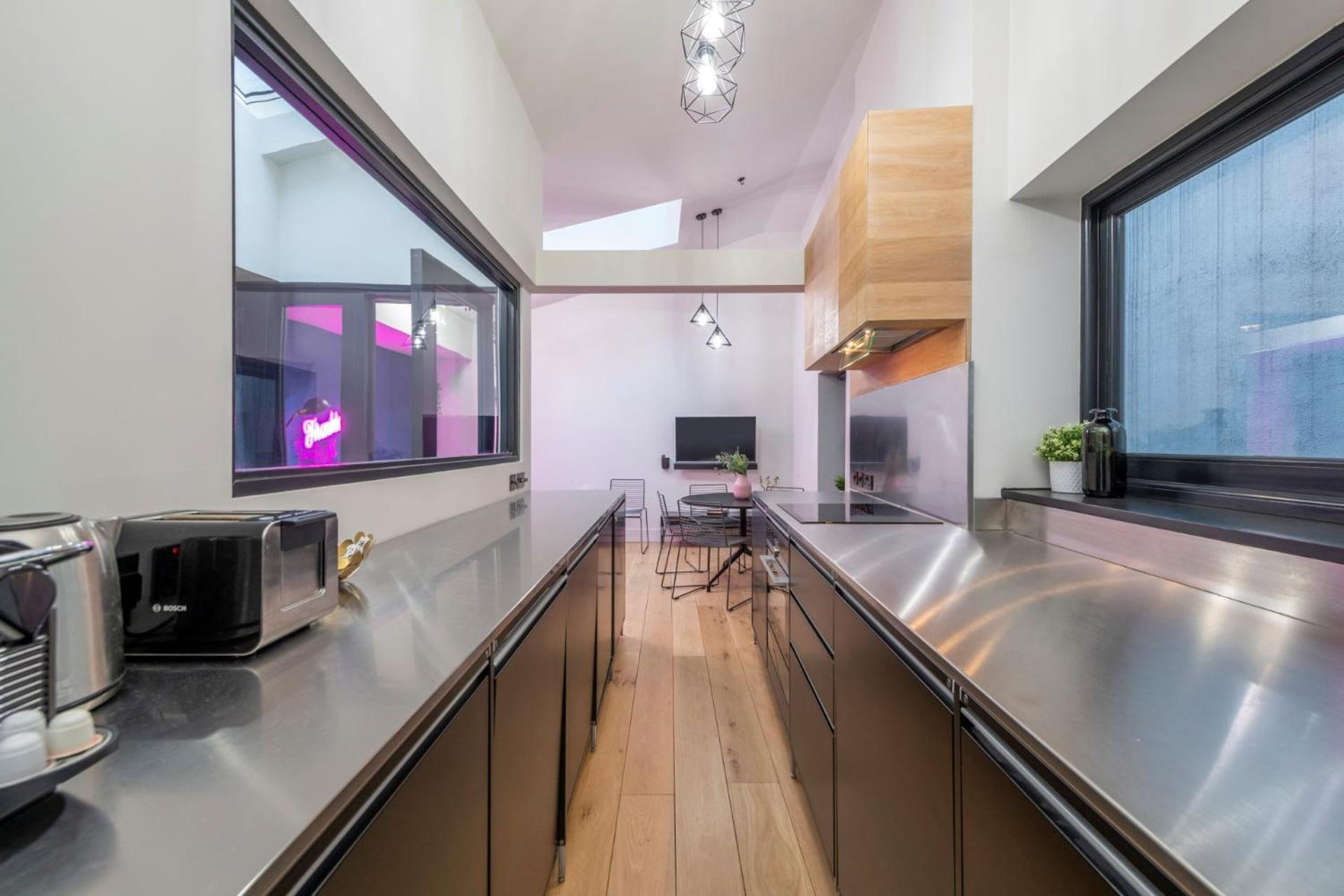 The Insta Playhouse - Covent Garden - By Frankie Says Apartment Londra Exterior foto